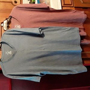 2 men's George v neck tees, size XL